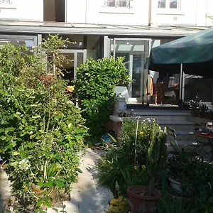 2* Maison d'hôtes Des Toits En